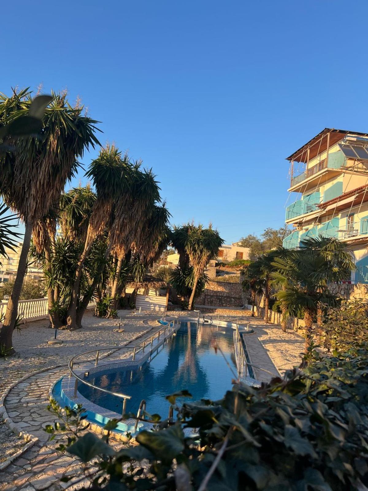 Blue Dream Holiday Hotel Влёра Экстерьер фото