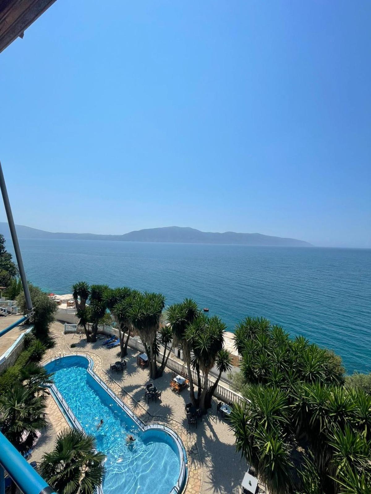 Blue Dream Holiday Hotel Влёра Экстерьер фото